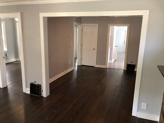 3rd image of 5310 Euclid Ave