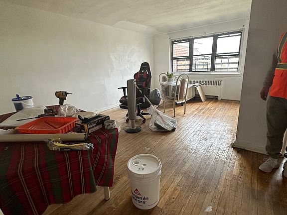 5th image of 217-19B Hillside Ave #B