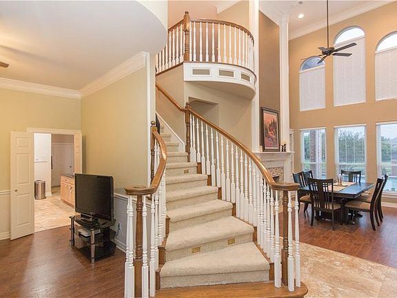 5th image of 1392 Fairhaven Dr