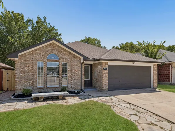 617 Forest Oaks Dr, Grand Prairie, TX 75052
