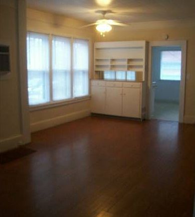 Dining/living room