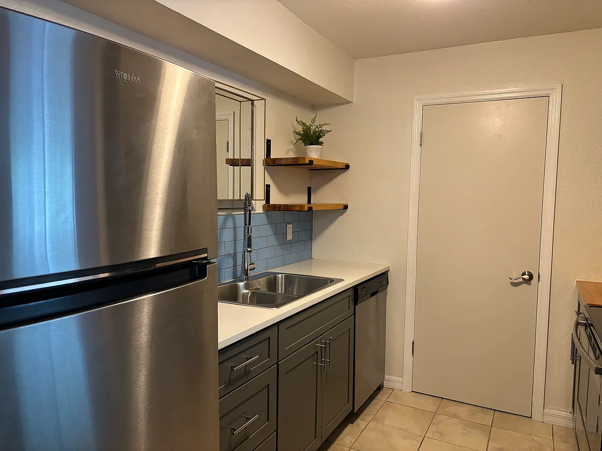 Building Photo - 13367 Arbor Pointe Cir #303
