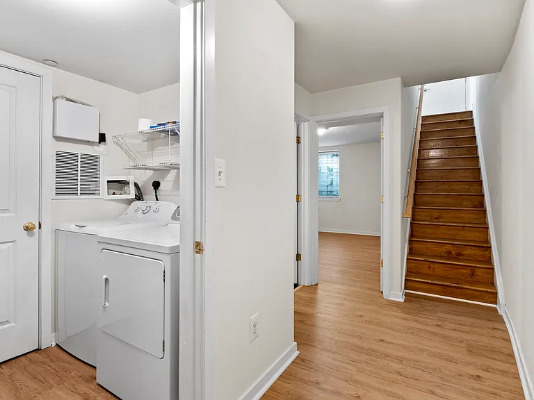 1643 Fitzwater St #A — Photo 24
