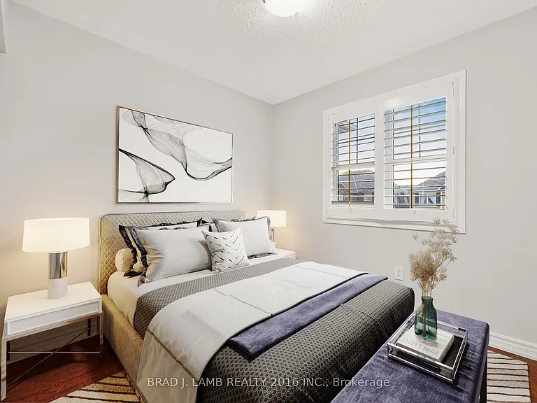 930 Nadalin Hts — Photo 24