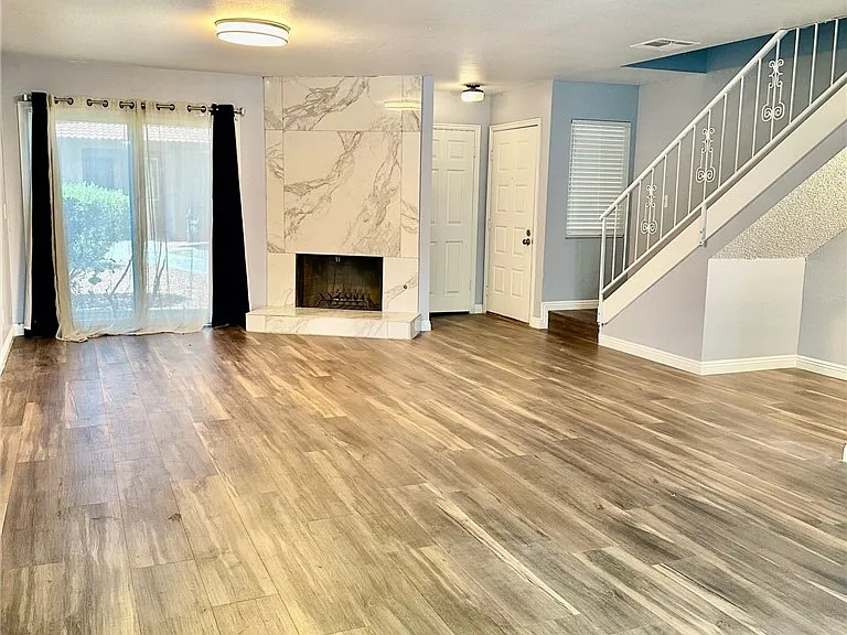 3384 Matvay St — Photo 4