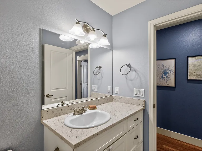 4470 Stoltz Dr — Photo 12
