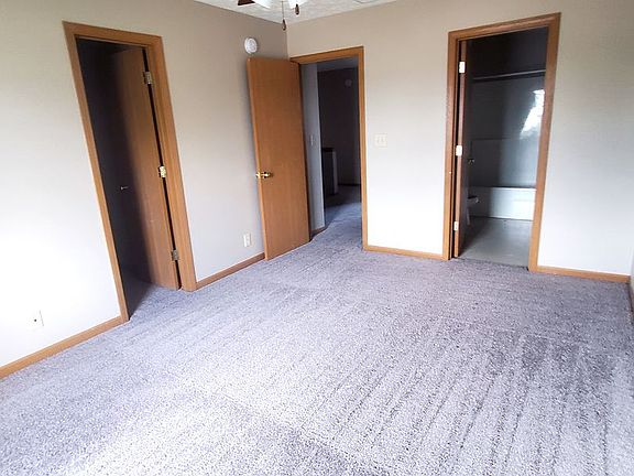 5th image of 3382 Edison Dr