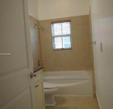 3rd image of 506 Loretto Ave