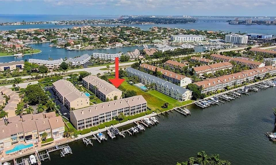 1st image of 465 Pinellas Bayway S APT 309