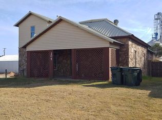 205 SE 2nd St, Buffalo, OK 73834