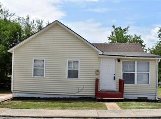 210 Walnut St, Crystal City, MO 63019