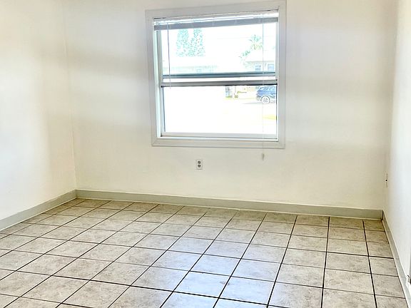 5th image of 350 Fillmore Ave