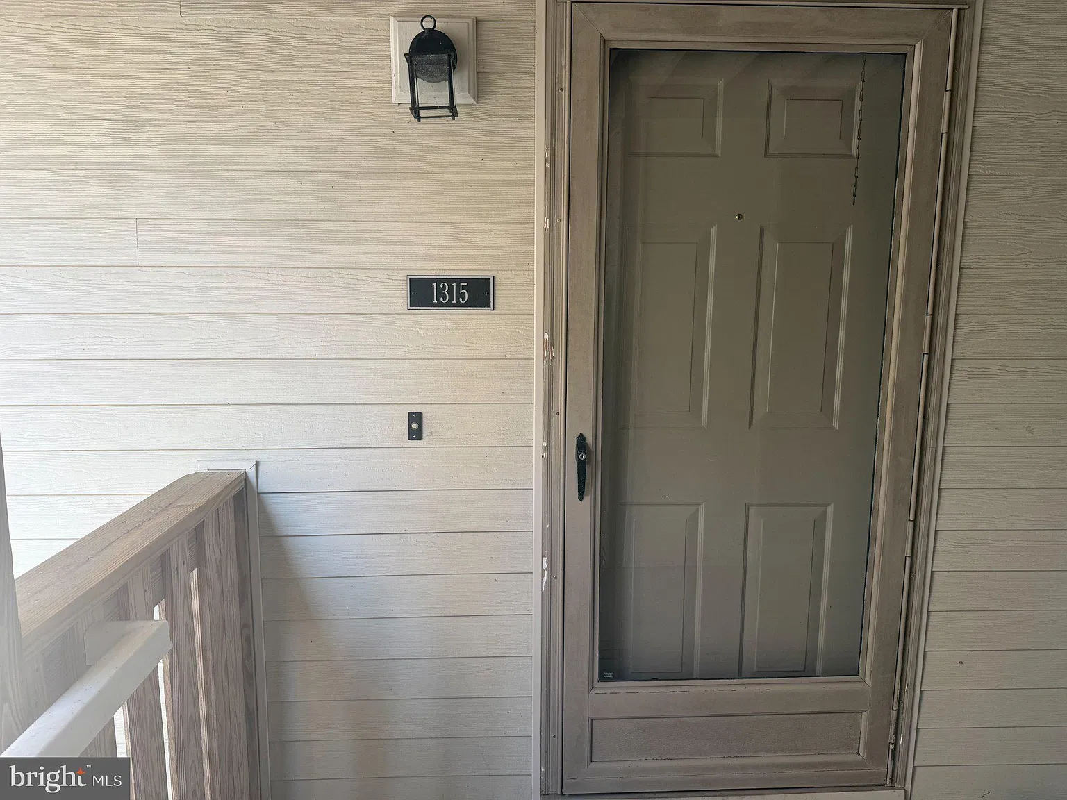 1 bed, 1.0 bath, 667 sqft, $1,900 — Photo 2