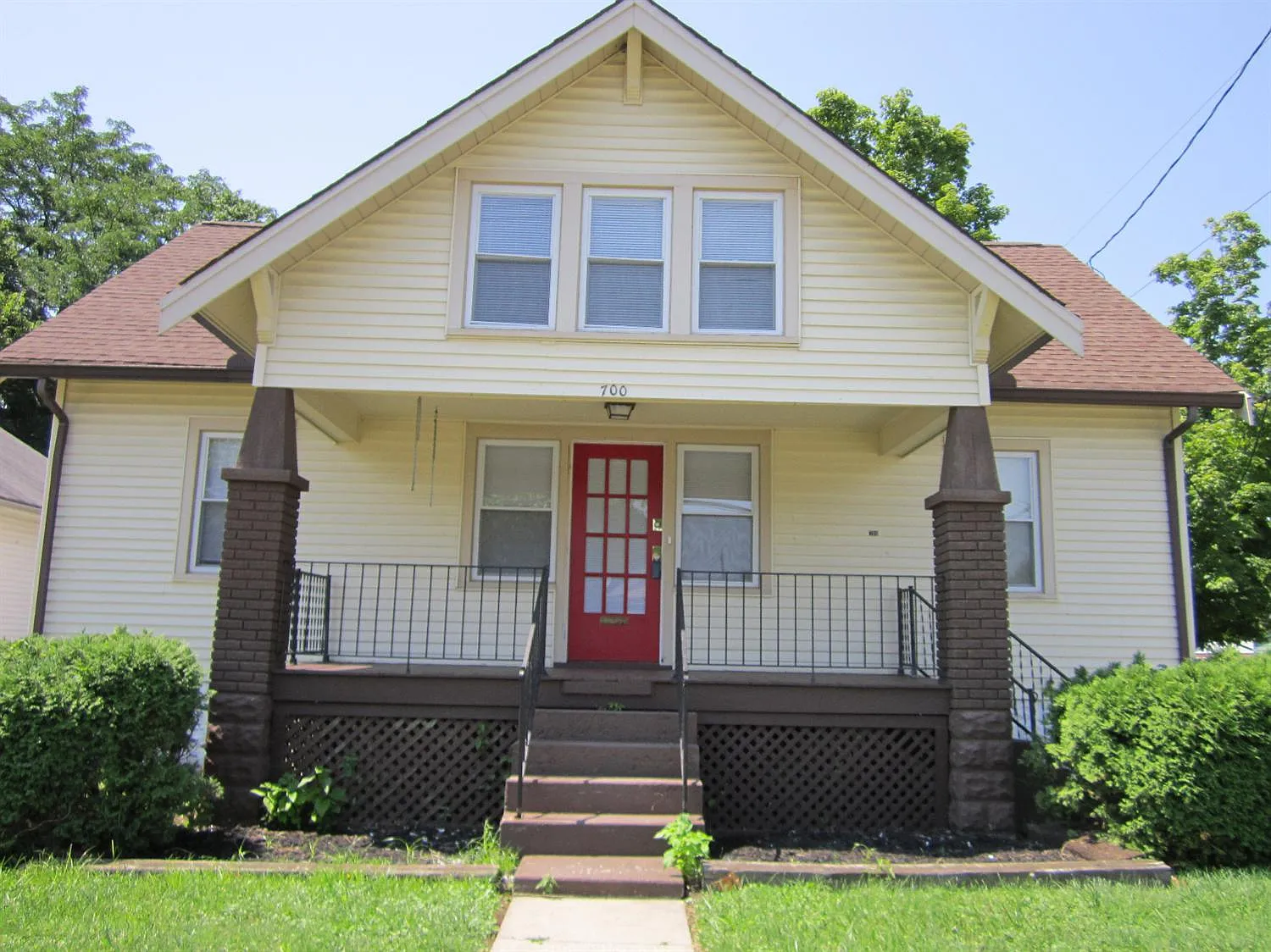 700 Garvey Ave photo 1