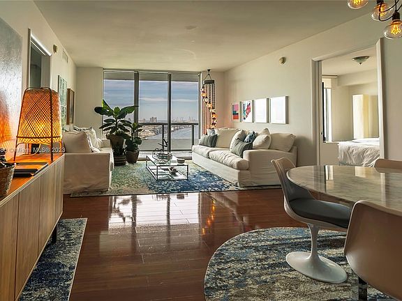 4th image of 50 Biscayne Blvd APT 3004