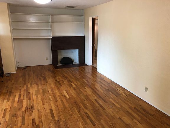 Living room (fireplace not operable).
