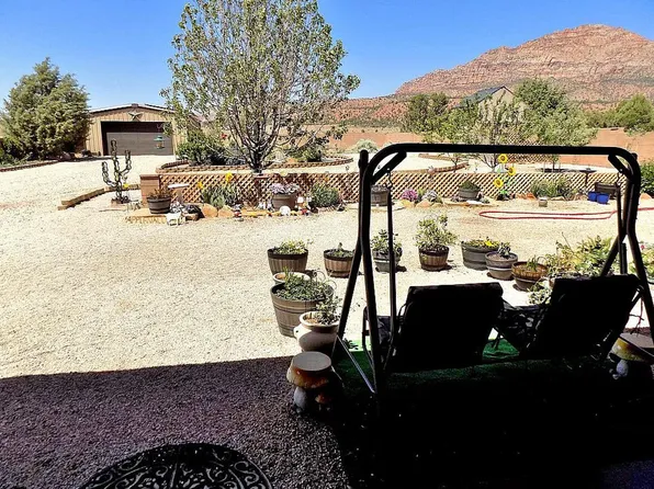 1123 E Big Pinion Ln, Apple Valley, UT 84737