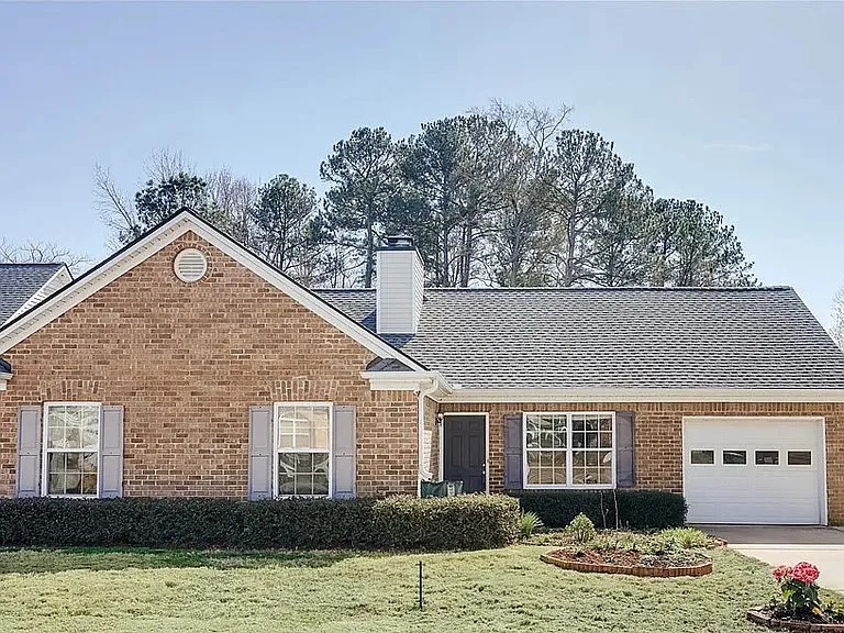 125 Pine Bark Ln — Photo 1