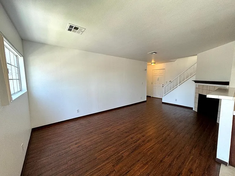 12048 Culver Blvd — Photo 8