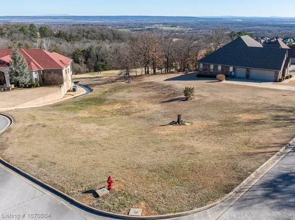 1410 Eagle Crest Dr, Alma, AR 72921