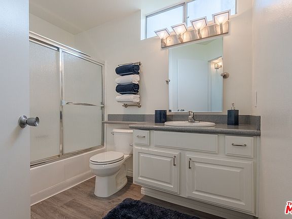 3rd image of 11471 Riverside Dr #313