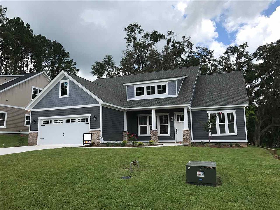 1st image of 830 Piney Vlg