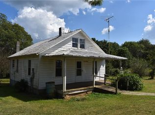 2546 Ruritan Rd, Roaring River, NC 28669