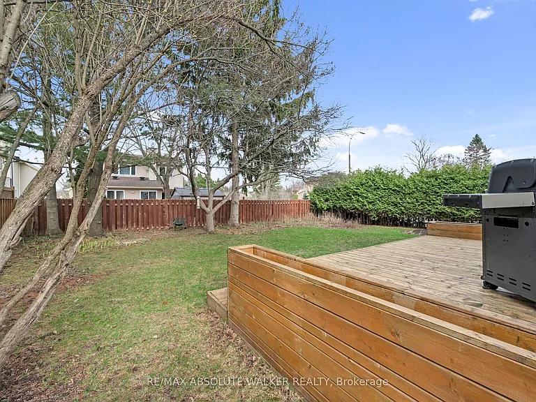 1849 Montereau Ave — Photo 43