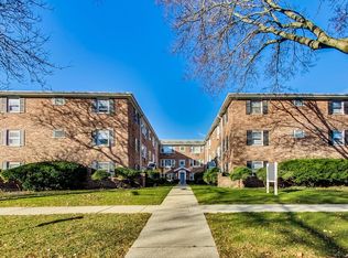 38 S Waiola Ave APT 5, La Grange, IL 60525