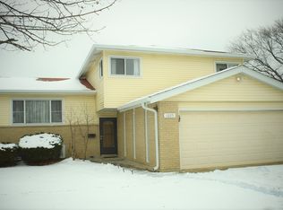 1025 S Edson Ave, Lombard, IL 60148