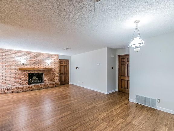 2nd image of 7370 Robinhood Ln