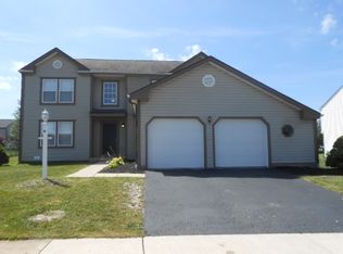 17 W Woodstone, Etna, OH 43062