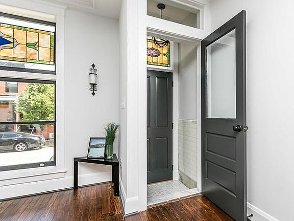 2nd image of 606 S Eaton St