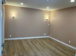 5326 Bellingham Ave, Valley Village, CA 91607