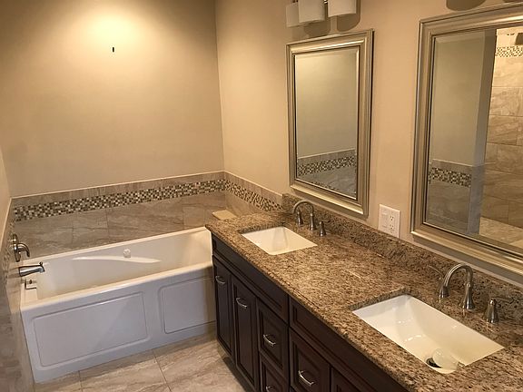 5th image of 4240 Tiwa Ln