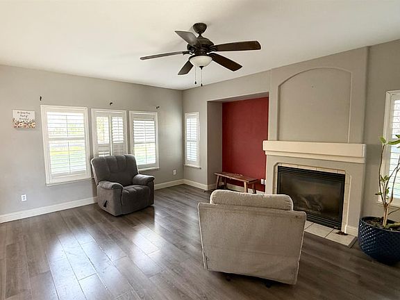 2nd image of 1416 San Rafael St