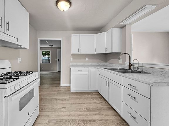 2nd image of 2100 Dawson Ave NE