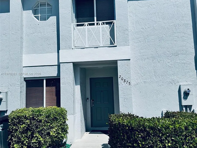 20875 NW 4th St — Photo 1