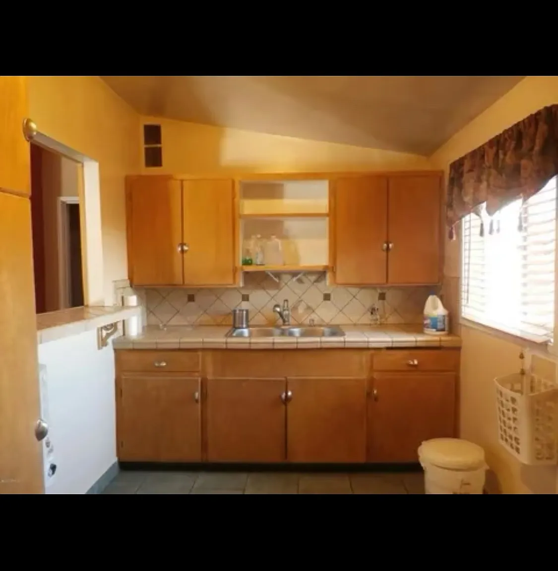 2 bed, 875 sqft, $1,200 — Photo 1