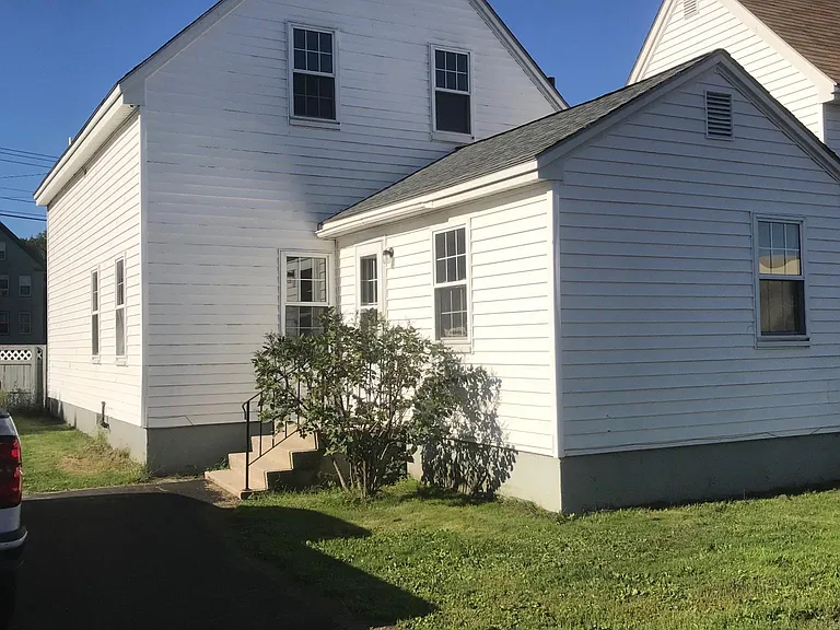 443 Main St — Photo 5