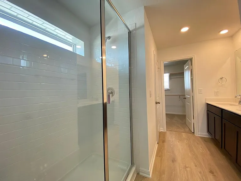 241 Saide St — Photo 20