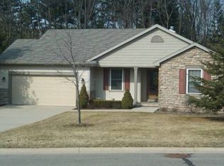 6469 Highland Ridge Dr, East Lansing, MI 48823