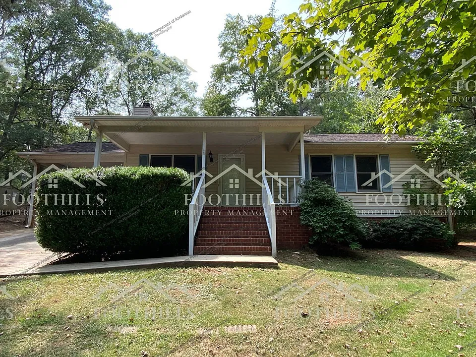 128 Mariposa Cir