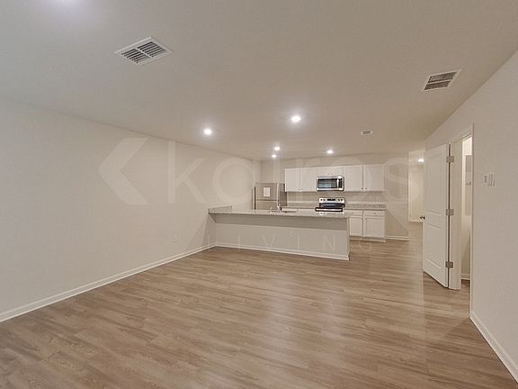 2nd image of 332 Ironwood Ct
