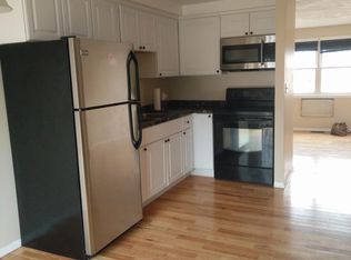 19 Hobson Ave, Cranston, RI 02910