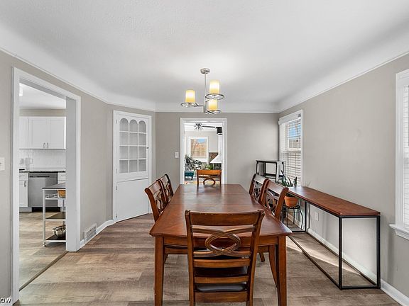 5th image of 16110 Stockbridge Ave
