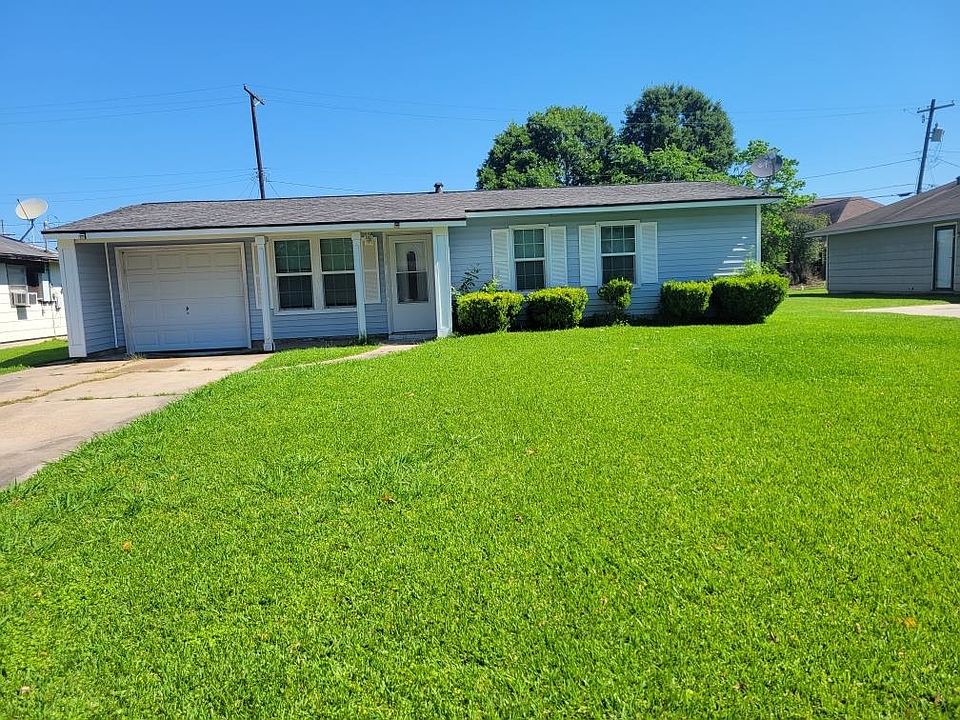 1st image of 2257 W Salisbury Dr
