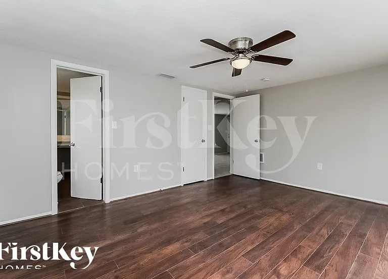 7825 Embassy Blvd — Photo 9