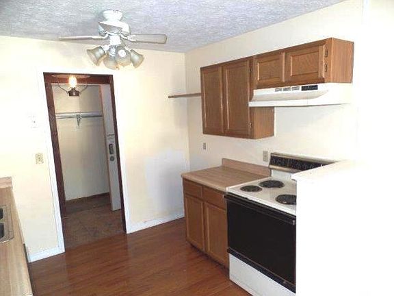 4th image of 1615 Gelhot Dr APT 41