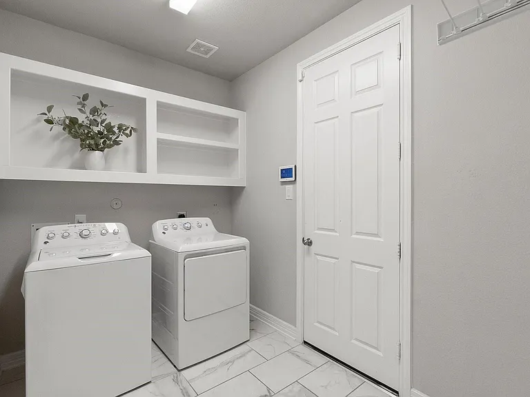 2840 Jehlon Ln — Photo 16